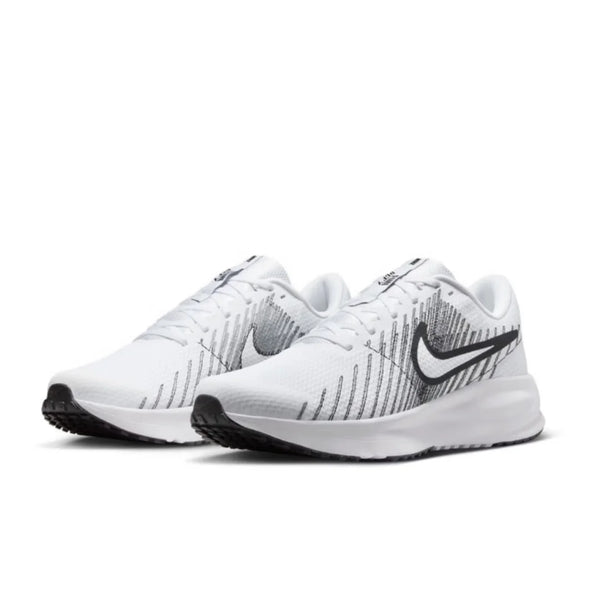 Nike's New Durable and Wear-Resistant Training Men's Running Shoes Run Defy Are Lightweight, Comfortable, Soft-Soled Outdoor Sports Running Shoes in Black and White, Fashionable and Versatile Casual Sports Shoes, Recommended